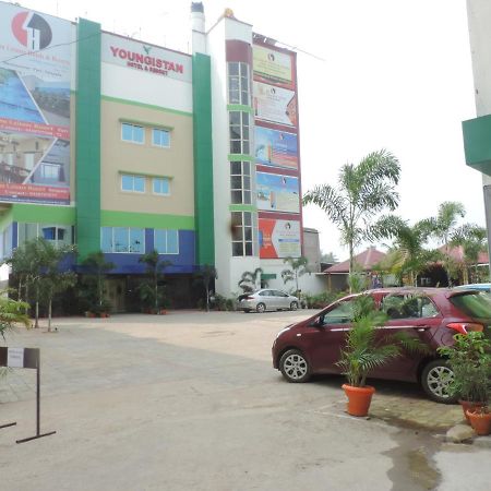 Om Leisure Hotel - Bbsr Bhubaneswar Exterior foto